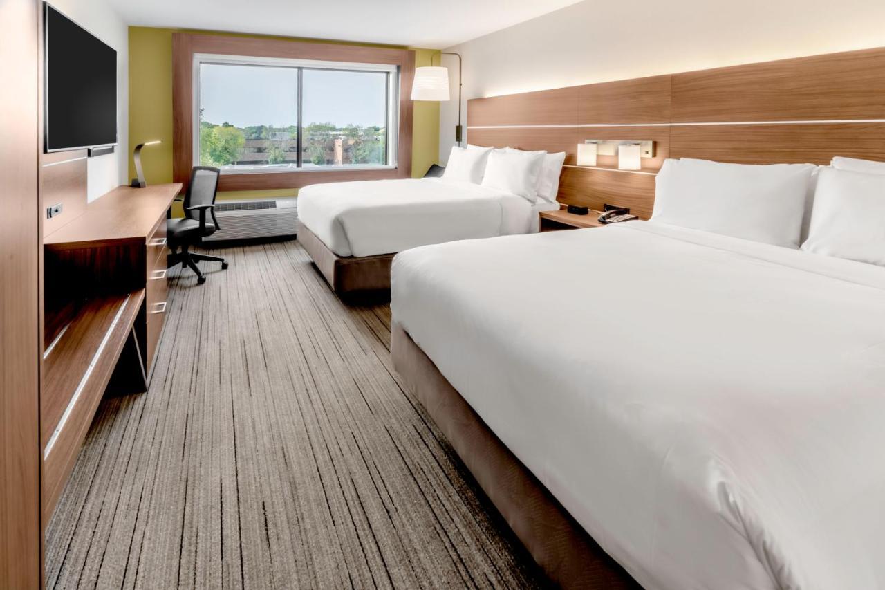 Holiday Inn Express & Suites - Milwaukee West Allis By Ihg Bagian luar foto